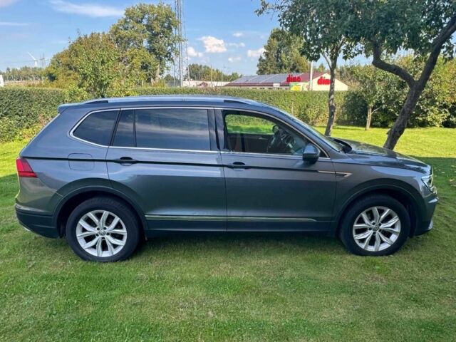 Сірий Фольксваген Тігуан, об'ємом двигуна 2 л та пробігом 35 тис. км за 13100 $, фото 5 на Automoto.ua