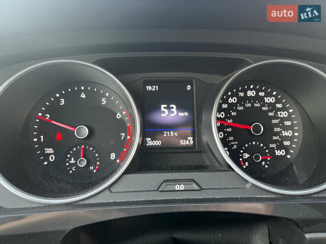 Серый Фольксваген Тигуан, объемом двигателя 2 л и пробегом 27 тыс. км за 26000 $, фото 2 на Automoto.ua