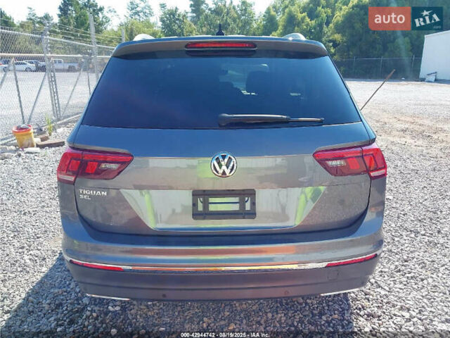 Серый Фольксваген Тигуан, объемом двигателя 0 л и пробегом 42 тыс. км за 5000 $, фото 13 на Automoto.ua