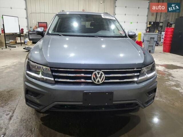 Серый Фольксваген Тигуан, объемом двигателя 1.98 л и пробегом 76 тыс. км за 6500 $, фото 4 на Automoto.ua