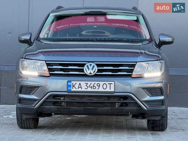 Серый Фольксваген Тигуан, объемом двигателя 2 л и пробегом 53 тыс. км за 18900 $, фото 5 на Automoto.ua