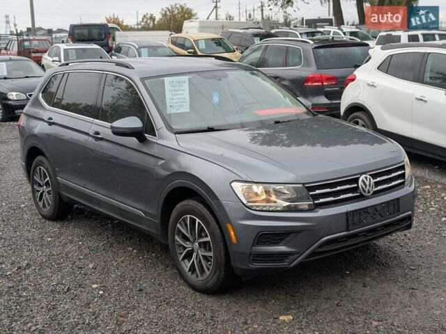 Серый Фольксваген Тигуан, объемом двигателя 1.98 л и пробегом 105 тыс. км за 17950 $, фото 8 на Automoto.ua