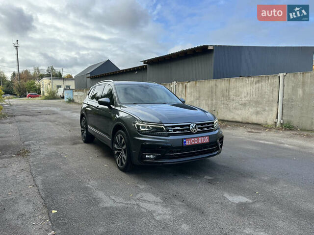 Серый Фольксваген Тигуан, объемом двигателя 2 л и пробегом 87 тыс. км за 25500 $, фото 3 на Automoto.ua