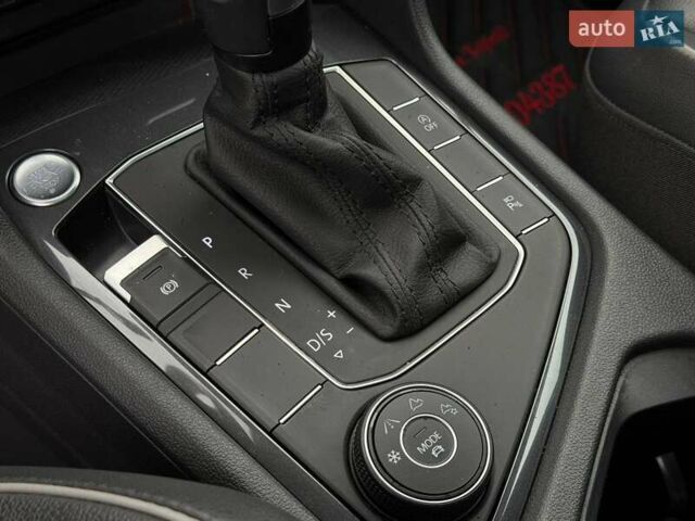 Серый Фольксваген Тигуан, объемом двигателя 1.98 л и пробегом 78 тыс. км за 27500 $, фото 42 на Automoto.ua