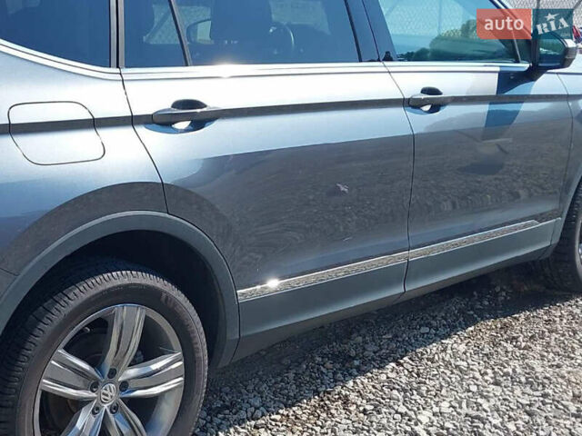 Серый Фольксваген Тигуан, объемом двигателя 0 л и пробегом 42 тыс. км за 5000 $, фото 2 на Automoto.ua