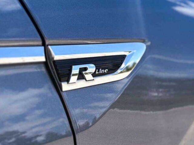 Серый Фольксваген Тигуан, объемом двигателя 2 л и пробегом 76 тыс. км за 10200 $, фото 4 на Automoto.ua