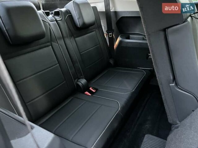 Серый Фольксваген Тигуан, объемом двигателя 1.98 л и пробегом 28 тыс. км за 17800 $, фото 48 на Automoto.ua