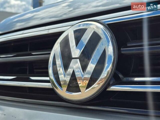 Серый Фольксваген Тигуан, объемом двигателя 1.98 л и пробегом 95 тыс. км за 21200 $, фото 27 на Automoto.ua