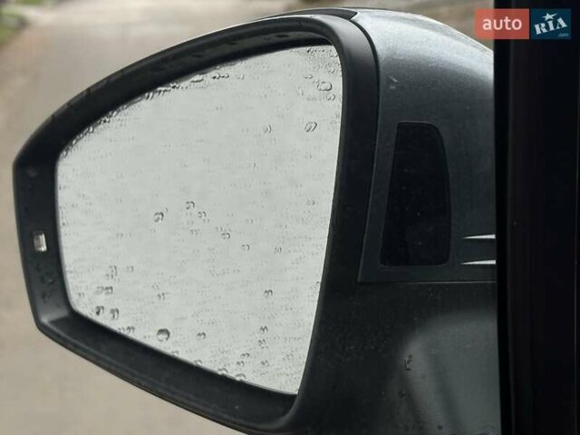 Серый Фольксваген Тигуан, объемом двигателя 2 л и пробегом 130 тыс. км за 19750 $, фото 13 на Automoto.ua