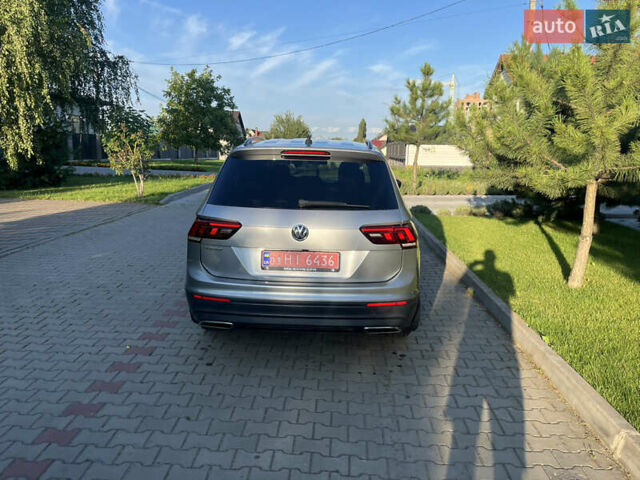 Сірий Фольксваген Тігуан, об'ємом двигуна 1.98 л та пробігом 182 тис. км за 16950 $, фото 3 на Automoto.ua