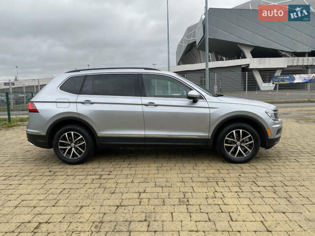 Серый Фольксваген Тигуан, объемом двигателя 2 л и пробегом 148 тыс. км за 19850 $, фото 14 на Automoto.ua