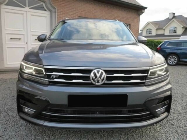 Сірий Фольксваген Тігуан, об'ємом двигуна 2 л та пробігом 35 тис. км за 21000 $, фото 1 на Automoto.ua