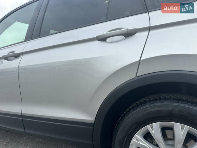 Серый Фольксваген Тигуан, объемом двигателя 1.97 л и пробегом 110 тыс. км за 24999 $, фото 50 на Automoto.ua