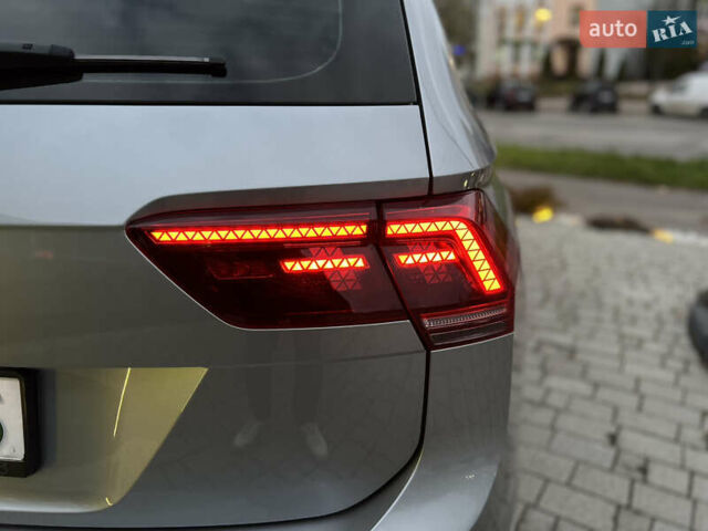 Серый Фольксваген Тигуан, объемом двигателя 2 л и пробегом 75 тыс. км за 29999 $, фото 8 на Automoto.ua