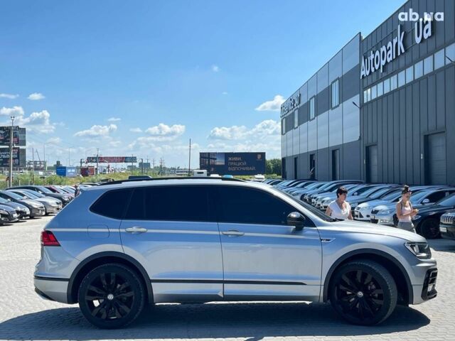 Серый Фольксваген Тигуан, объемом двигателя 2 л и пробегом 135 тыс. км за 23690 $, фото 4 на Automoto.ua