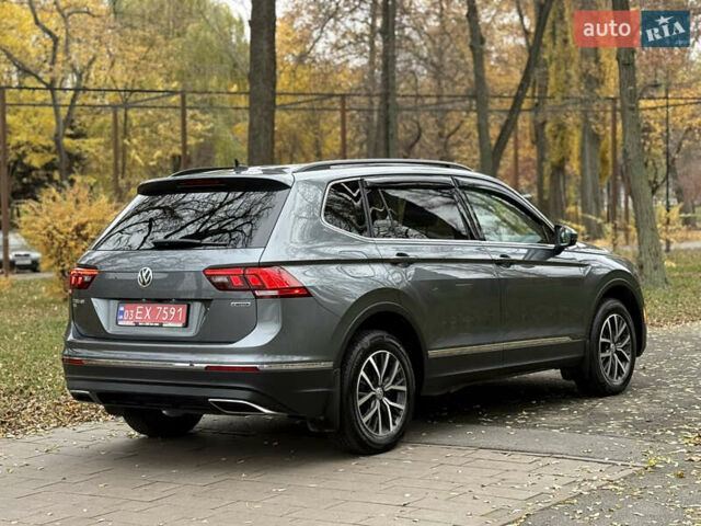 Сірий Фольксваген Тігуан, об'ємом двигуна 2 л та пробігом 212 тис. км за 16900 $, фото 14 на Automoto.ua