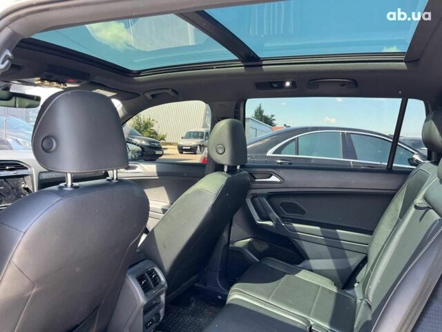 Серый Фольксваген Тигуан, объемом двигателя 2 л и пробегом 135 тыс. км за 23690 $, фото 25 на Automoto.ua