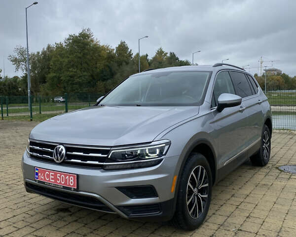 Серый Фольксваген Тигуан, объемом двигателя 2 л и пробегом 148 тыс. км за 19850 $, фото 11 на Automoto.ua