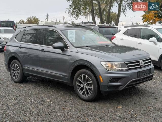 Серый Фольксваген Тигуан, объемом двигателя 1.98 л и пробегом 105 тыс. км за 17950 $, фото 11 на Automoto.ua