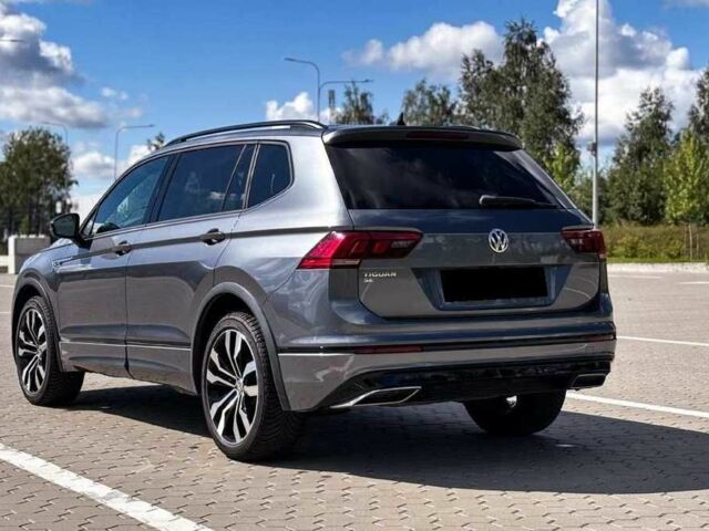 Сірий Фольксваген Тігуан, об'ємом двигуна 0 л та пробігом 54 тис. км за 10900 $, фото 7 на Automoto.ua