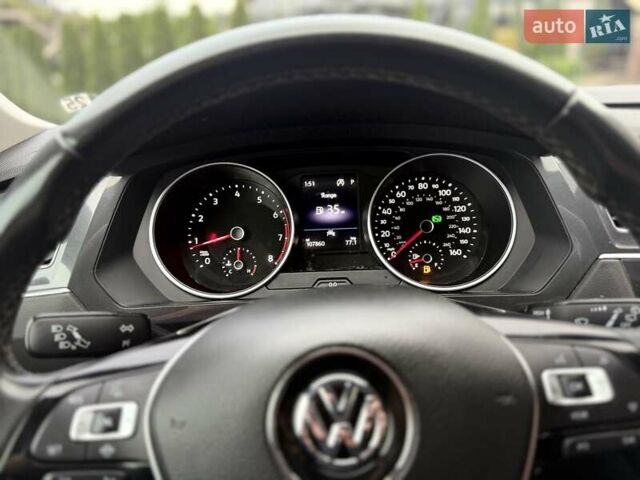 Сірий Фольксваген Тігуан, об'ємом двигуна 1.98 л та пробігом 173 тис. км за 16999 $, фото 42 на Automoto.ua