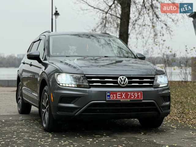 Сірий Фольксваген Тігуан, об'ємом двигуна 2 л та пробігом 212 тис. км за 16900 $, фото 8 на Automoto.ua