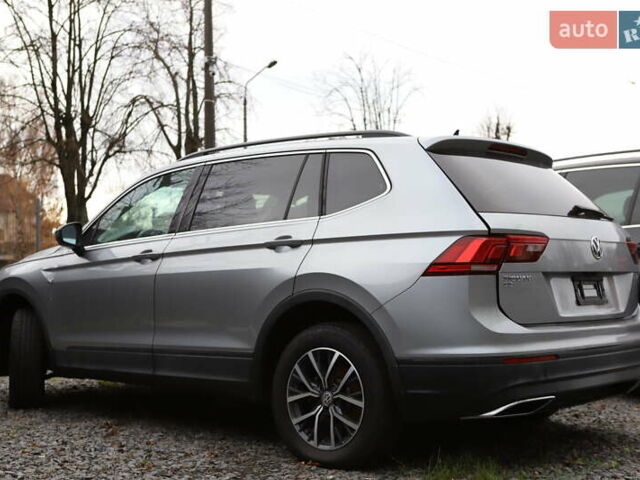 Сірий Фольксваген Тігуан, об'ємом двигуна 1.98 л та пробігом 110 тис. км за 11899 $, фото 3 на Automoto.ua