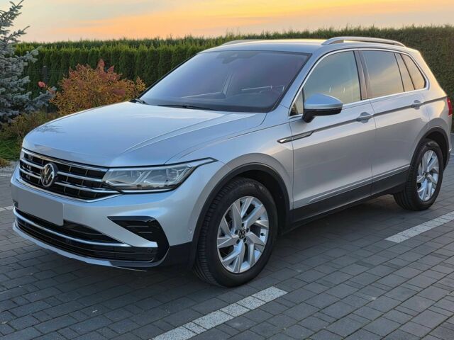 Серый Фольксваген Тигуан, объемом двигателя 2 л и пробегом 43 тыс. км за 14500 $, фото 2 на Automoto.ua