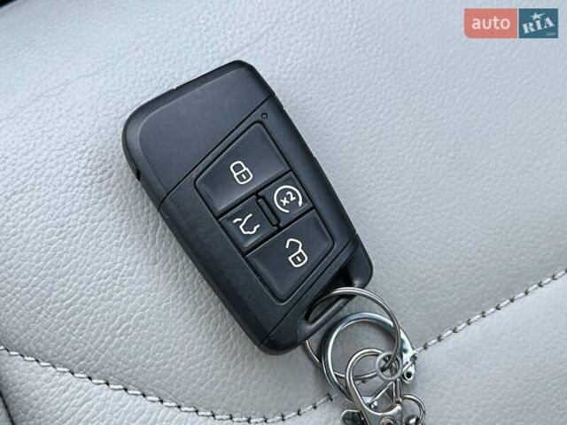 Сірий Фольксваген Тігуан, об'ємом двигуна 1.98 л та пробігом 118 тис. км за 28000 $, фото 73 на Automoto.ua