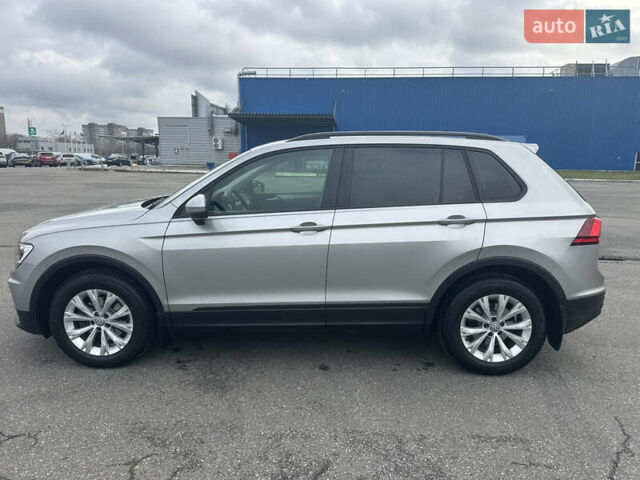 Серый Фольксваген Тигуан, объемом двигателя 1.97 л и пробегом 110 тыс. км за 24999 $, фото 61 на Automoto.ua