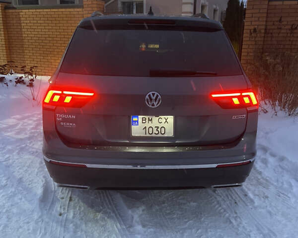 Серый Фольксваген Тигуан, объемом двигателя 2 л и пробегом 27 тыс. км за 26000 $, фото 7 на Automoto.ua