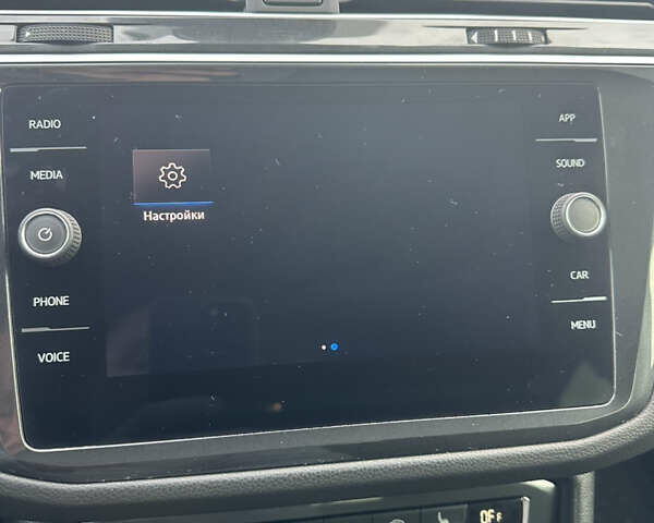 Серый Фольксваген Тигуан, объемом двигателя 1.97 л и пробегом 110 тыс. км за 24999 $, фото 106 на Automoto.ua