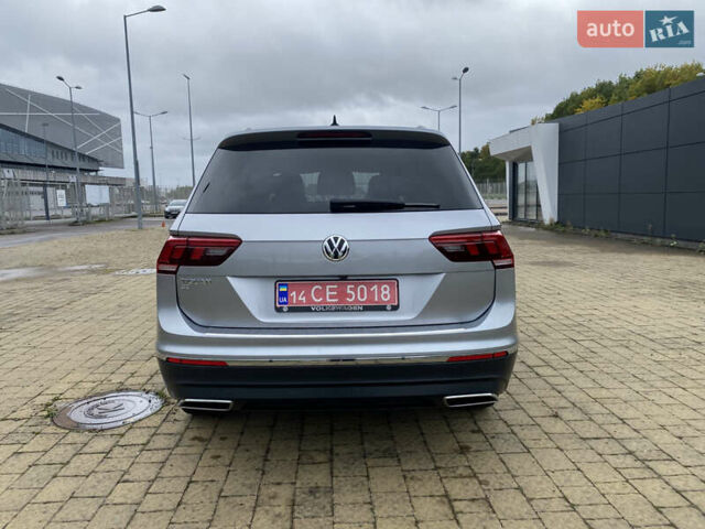 Серый Фольксваген Тигуан, объемом двигателя 2 л и пробегом 148 тыс. км за 19850 $, фото 17 на Automoto.ua