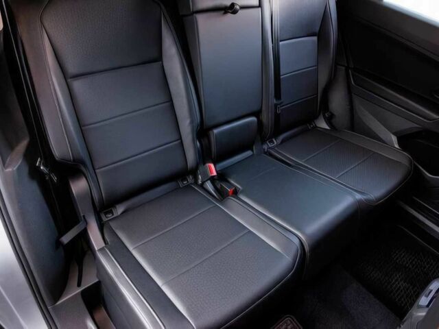 Сірий Фольксваген Тігуан, об'ємом двигуна 2 л та пробігом 46 тис. км за 9000 $, фото 11 на Automoto.ua