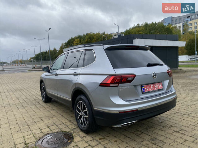 Серый Фольксваген Тигуан, объемом двигателя 2 л и пробегом 148 тыс. км за 19850 $, фото 19 на Automoto.ua