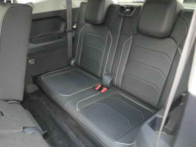 Сірий Фольксваген Тігуан, об'ємом двигуна 2 л та пробігом 35 тис. км за 21000 $, фото 10 на Automoto.ua