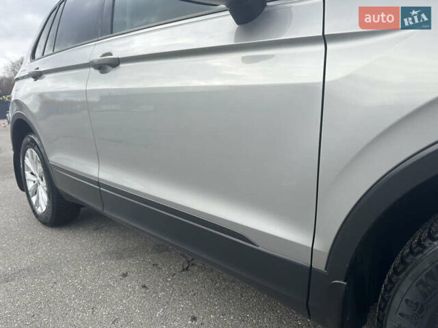 Серый Фольксваген Тигуан, объемом двигателя 1.97 л и пробегом 110 тыс. км за 24999 $, фото 15 на Automoto.ua