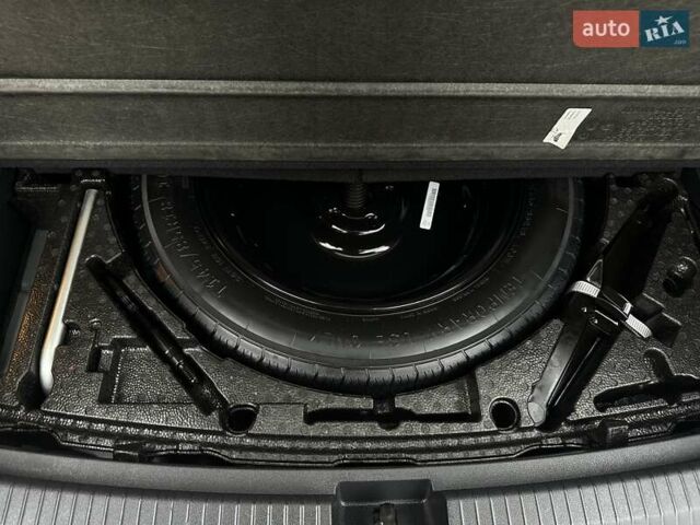 Серый Фольксваген Тигуан, объемом двигателя 2 л и пробегом 130 тыс. км за 19750 $, фото 17 на Automoto.ua