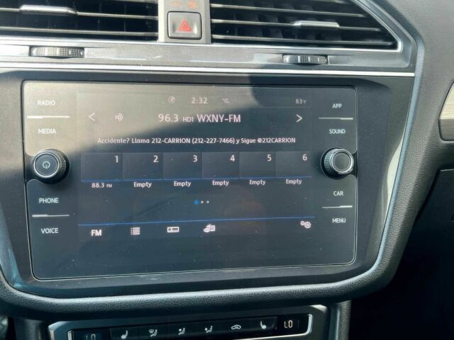 Серый Фольксваген Тигуан, объемом двигателя 2 л и пробегом 40 тыс. км за 8900 $, фото 9 на Automoto.ua