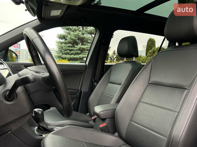 Серый Фольксваген Тигуан, объемом двигателя 1.98 л и пробегом 101 тыс. км за 23900 $, фото 9 на Automoto.ua