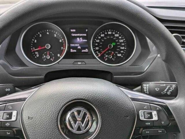 Серый Фольксваген Тигуан, объемом двигателя 2 л и пробегом 98 тыс. км за 9800 $, фото 8 на Automoto.ua