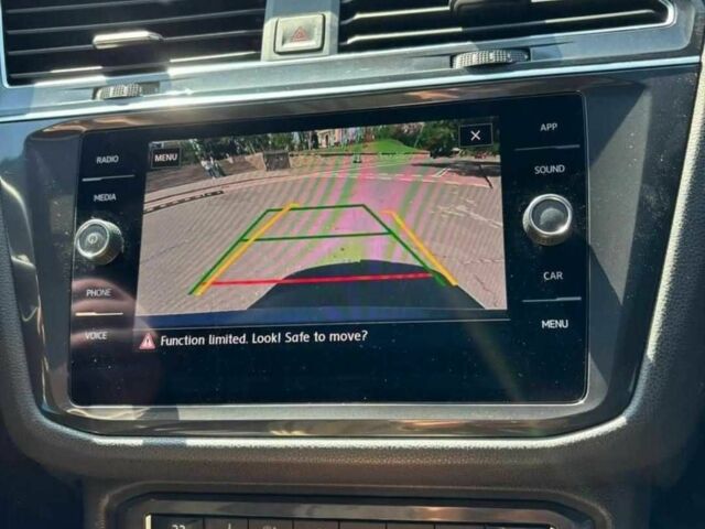 Серый Фольксваген Тигуан, объемом двигателя 2 л и пробегом 99 тыс. км за 23400 $, фото 6 на Automoto.ua