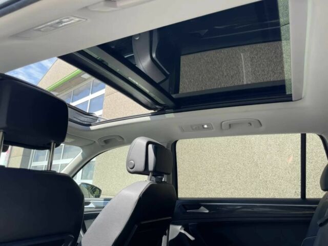 Серый Фольксваген Тигуан, объемом двигателя 2 л и пробегом 40 тыс. км за 23000 $, фото 10 на Automoto.ua