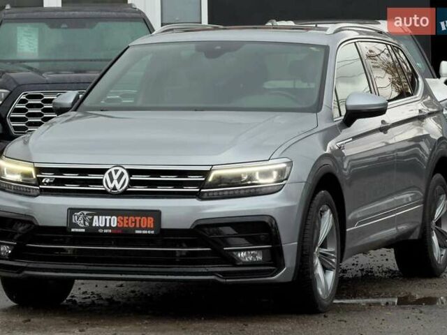 Серый Фольксваген Тигуан, объемом двигателя 1.98 л и пробегом 78 тыс. км за 27500 $, фото 2 на Automoto.ua