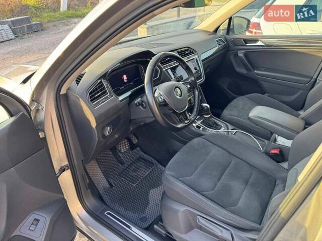 Серый Фольксваген Тигуан, объемом двигателя 1.97 л и пробегом 152 тыс. км за 29000 $, фото 9 на Automoto.ua