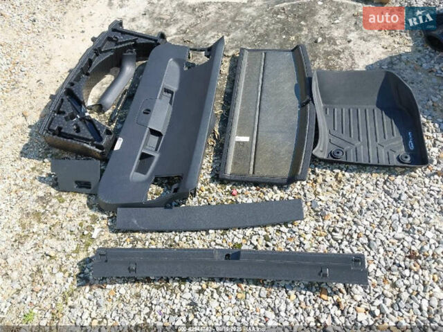 Серый Фольксваген Тигуан, объемом двигателя 0 л и пробегом 42 тыс. км за 5000 $, фото 9 на Automoto.ua