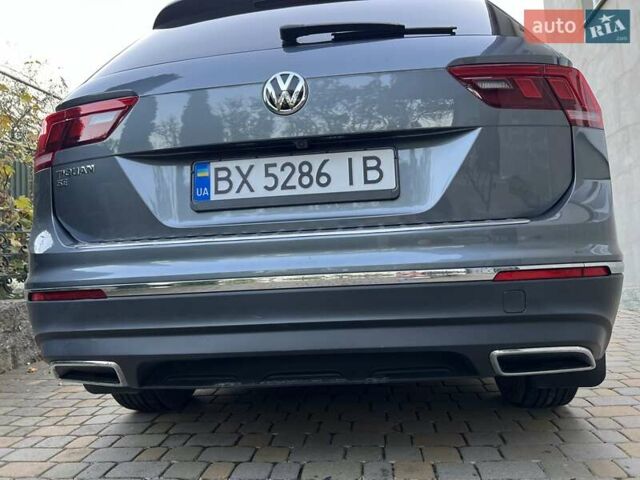 Серый Фольксваген Тигуан, объемом двигателя 1.98 л и пробегом 28 тыс. км за 17800 $, фото 58 на Automoto.ua