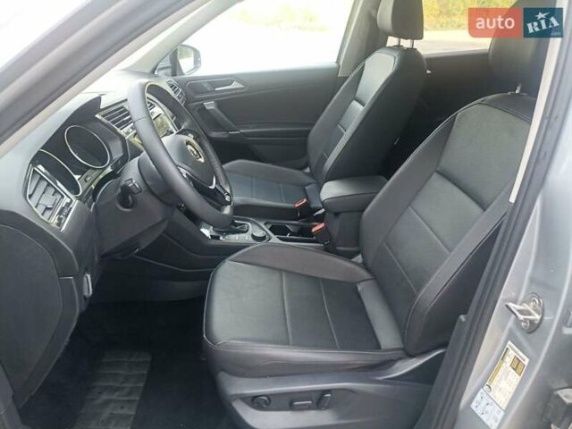 Серый Фольксваген Тигуан, объемом двигателя 1.98 л и пробегом 159 тыс. км за 19900 $, фото 19 на Automoto.ua