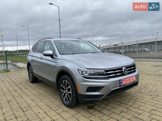Серый Фольксваген Тигуан, объемом двигателя 2 л и пробегом 148 тыс. км за 19850 $, фото 13 на Automoto.ua