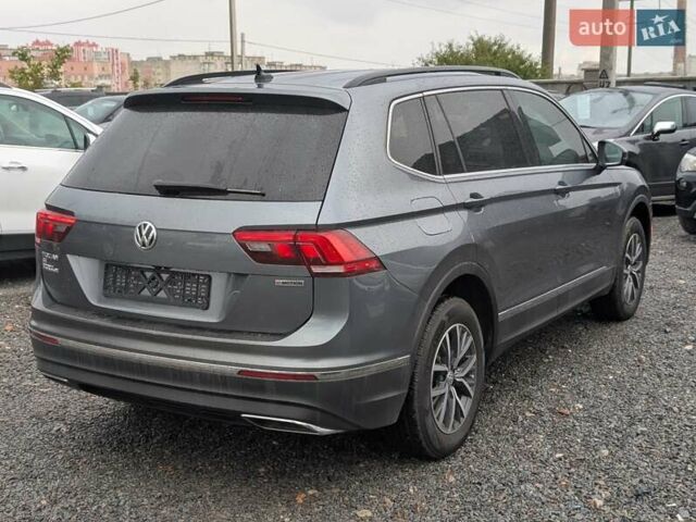 Серый Фольксваген Тигуан, объемом двигателя 1.98 л и пробегом 105 тыс. км за 17950 $, фото 13 на Automoto.ua